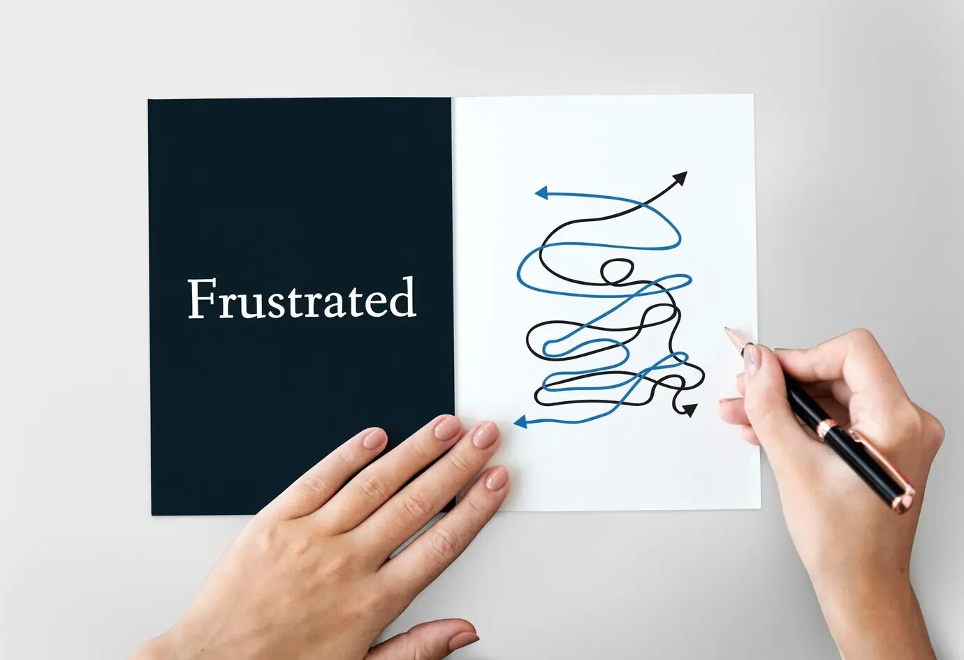 Wortgrafik: depressiv, kompliziert, Chaos, kritische Situation.